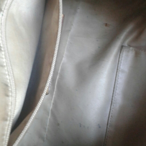 Coach - Picture 2 of 7